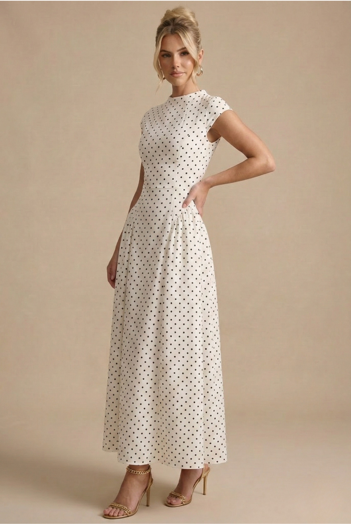 Women’s Polka Dot Maxi Dress with Round Neck and A Line Silhouette Rolenna